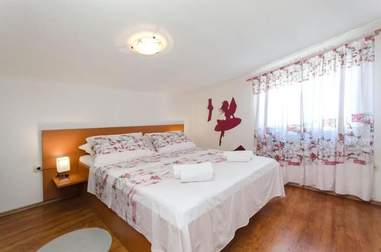 Apartment Marija Vodice Buitenkant foto