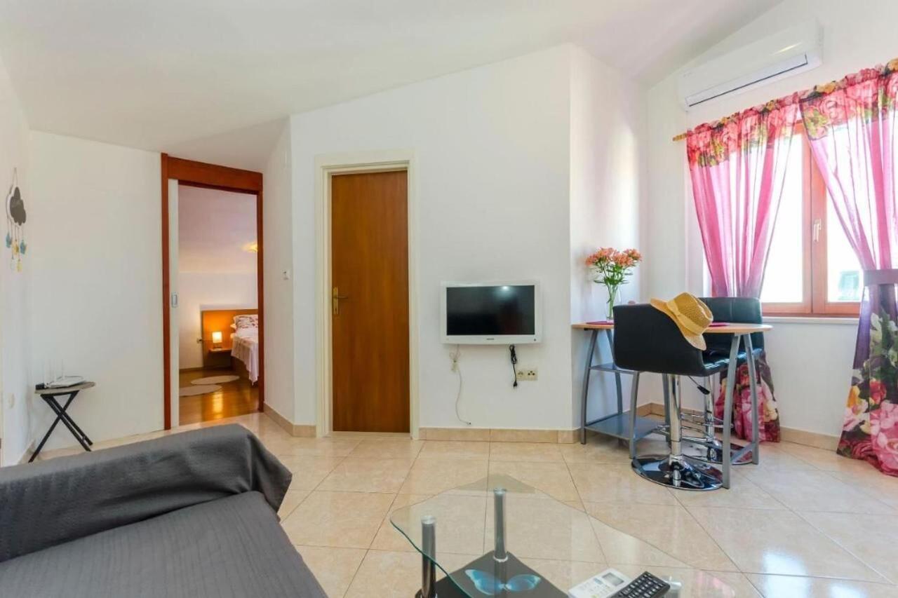 Apartment Marija Vodice Buitenkant foto