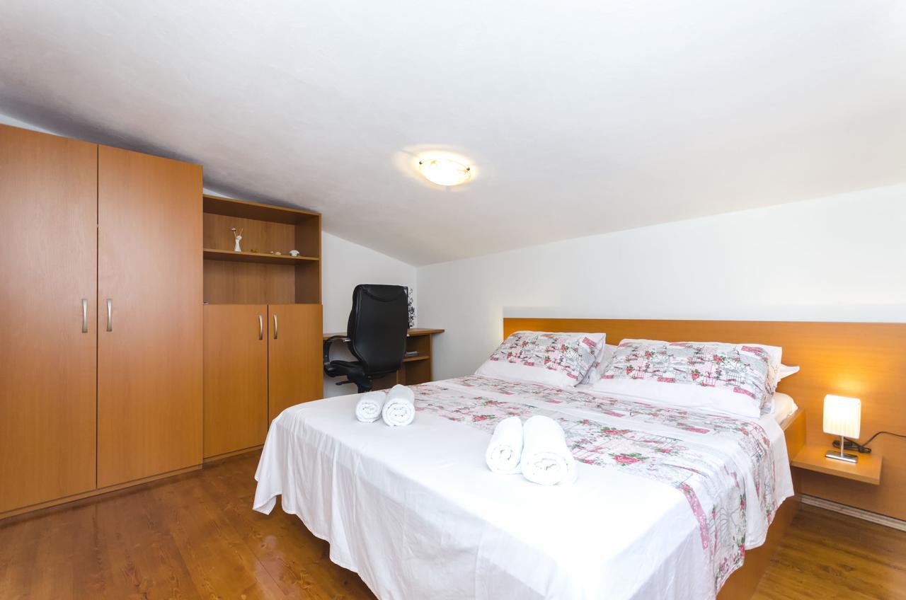 Apartment Marija Vodice Buitenkant foto