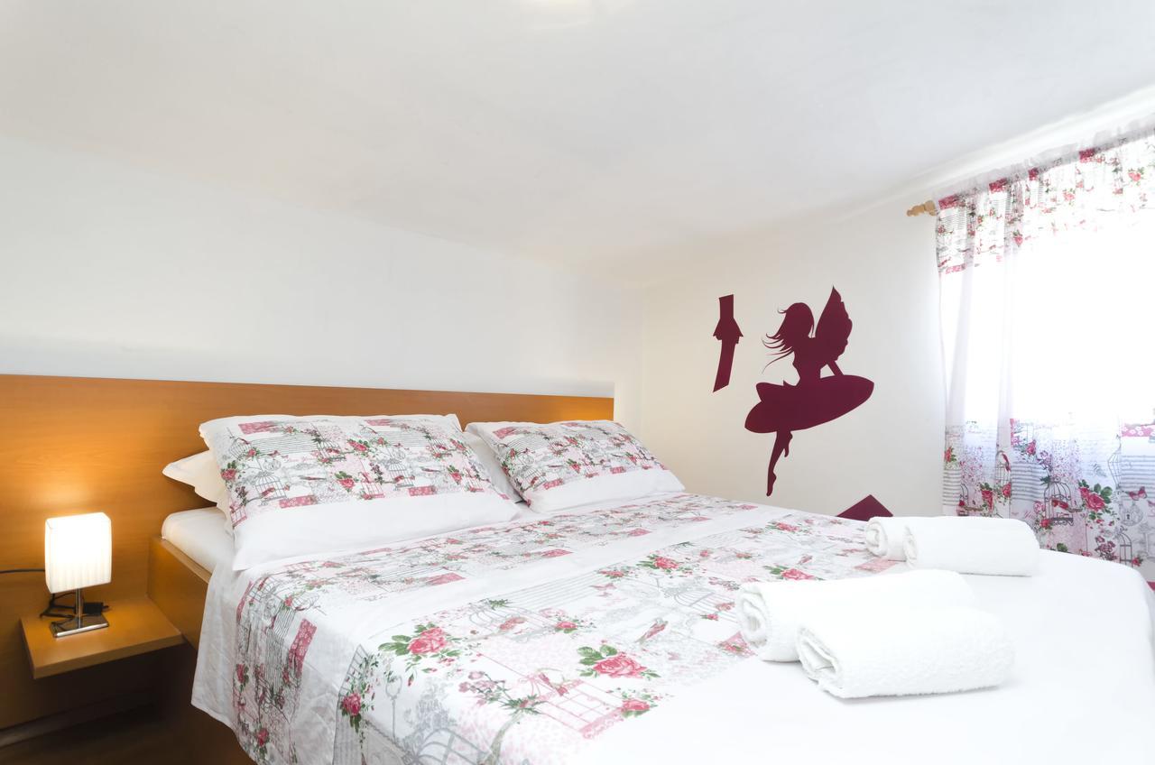 Apartment Marija Vodice Buitenkant foto